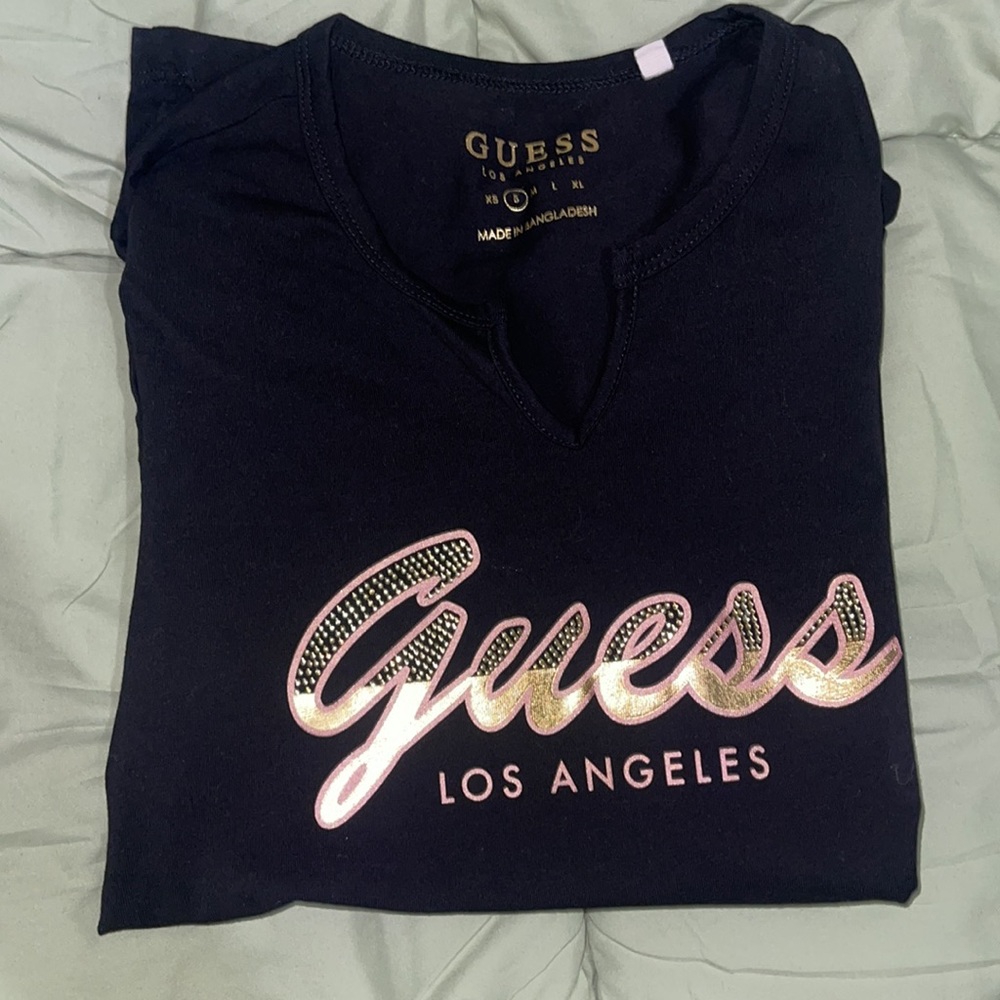 Guess short sleeve V-neck